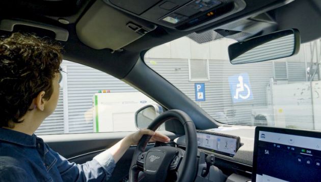 Ford robot charger aims to help disabled EV drivers