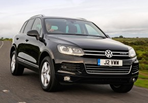 VW Touareg V8 , Petrol, CO2 emissions 355 g/km, MPG 19.1